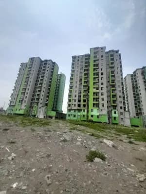 40/60 Condo 3 Bedroom 9th Floor
