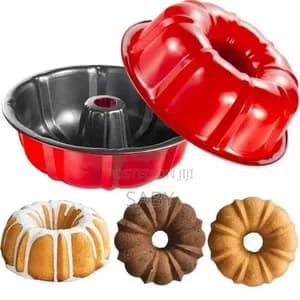Bundt cake pan