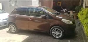 Toyota Yaris Compact 2012