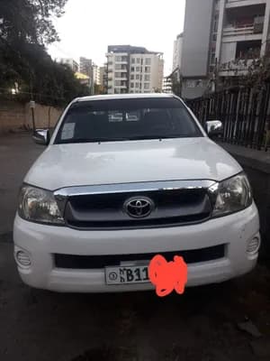 Toyota Hilux Double-Cab 2008