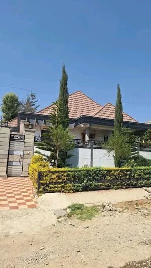 400 sqm Villa for Sale Summit Meri