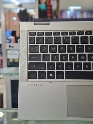 HP ELITEBOOK 830 G8 x360 degree