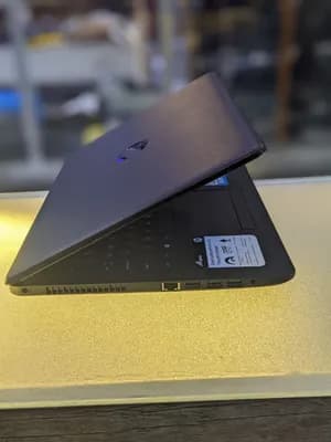 Hp notebook 4GB RAM 1T used