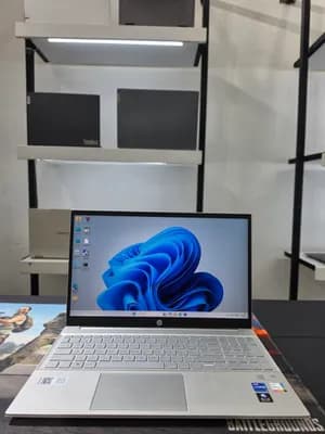 HP Pavilion 15 i7 Laptop