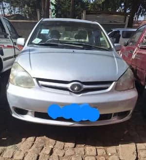 Toyota Platz 2000 Automatic Full Option