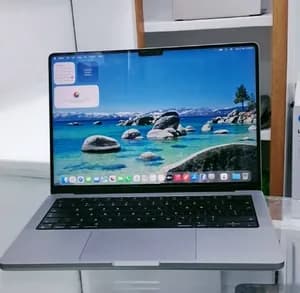 Apple MacBook Pro 14-inch M1 Pro 1TB