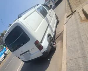 2005 Factory Manual Van