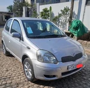 Toyota Vitz Yaris 2005 1.0L