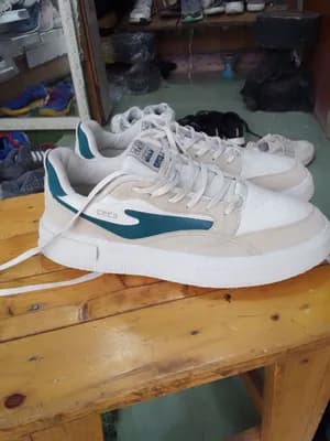 Erke Comfort Sneakers Size 43
