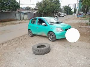 2001 Toyota Vitz Manual