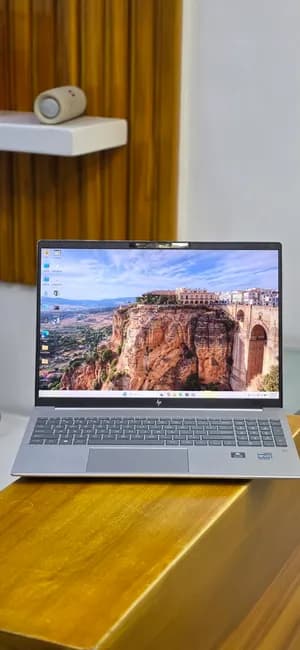 HP Pavilion Plus 14 i7 16GB 1TB