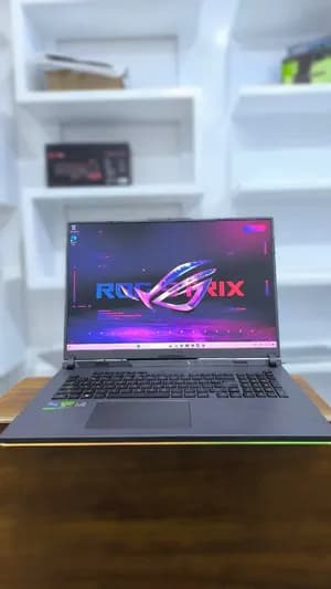 ASUS ROG Strix G16 2025