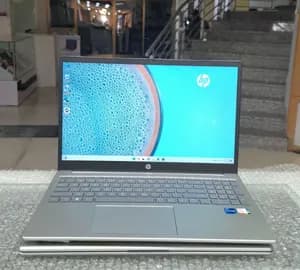 HP Notebook 15 i5 16GB 1TB