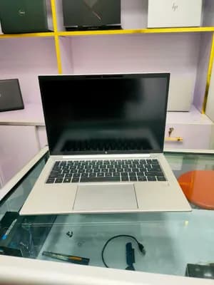 HP EliteBook 845 G9 8GB 512GB