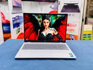 HP OmniBook 7 512GB SSD 16GB RAM