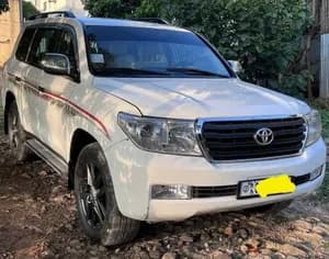 Toyota Land Cruiser V8 GX 2012