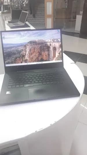 ASUS ROG Zephyrus Ryzen 7 RTX 2060