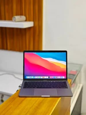 Apple MacBook Pro 2018 13.3 Inch