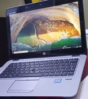 HP EliteBook 820 G3 Laptop