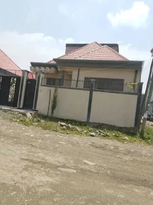 200 ካሬ ቪላ ቤት አያት