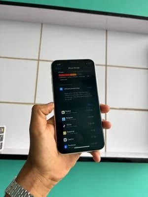 Apple iPhone XR 64GB