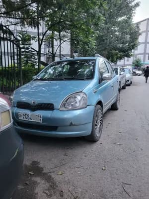 Toyota Vitz 2001