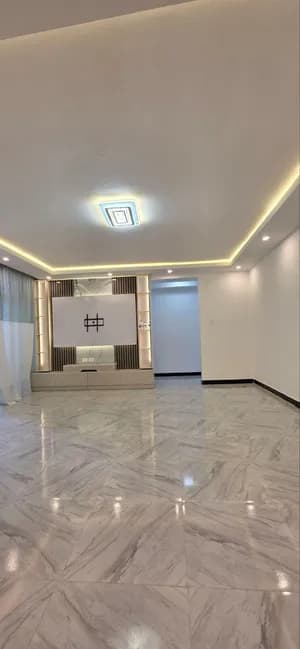 3-Bedroom 112 sqm Condo Ayat 49