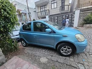 Toyota Vitz 2002