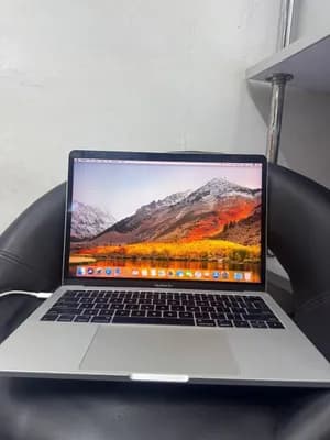 Apple MacBook Pro 2017 Core i5