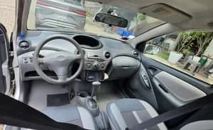 Toyota Vitz 2001
