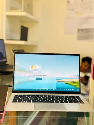 HP EliteBook 1040 G7 i7 16GB 512GB