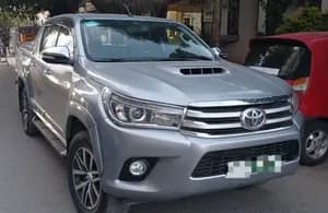 Toyota Hilux Double Cab 2017