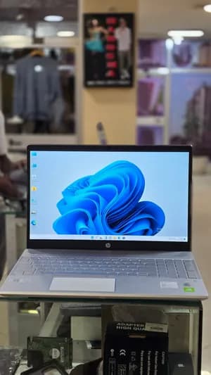 HP Pavilion 15 i7 Laptop