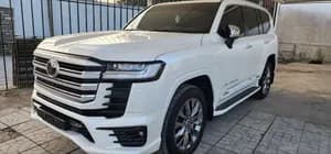 Toyota Land Cruiser VXR 2023