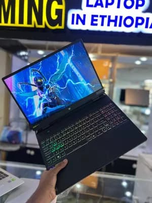PREDATOR HELIOS Neo 16