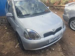 Toyota Vitz 2001 1.0L