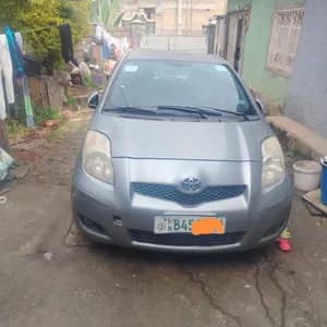 Toyota Yaris Compact 2010