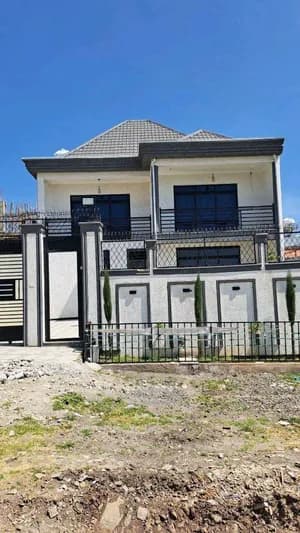G+1 House for Sale in Tafo