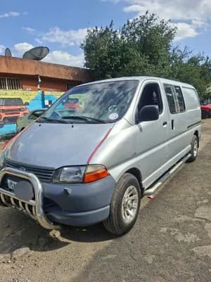 Toyota Hiace 2006