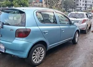 Toyota Vitz 2001 1.0L
