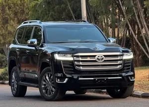 Toyota Land Cruiser V6 VXR 2023
