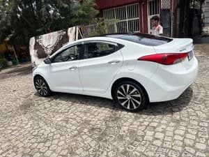 Hyundai Avante 2013