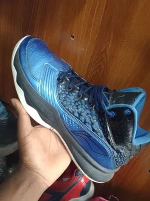 Li-Ning Basketball Shoes Size 43