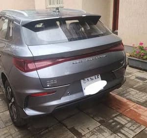 BYD e2