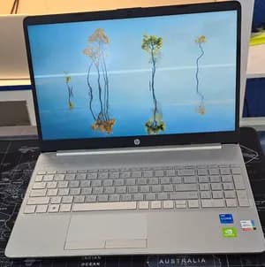 HP Notebook Core i5 16GB 512GB