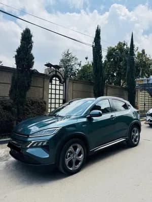 Honda MNV 2023 Electric Crossover