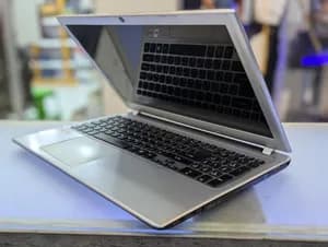 Acer aspire 8Gb Ram 500GB