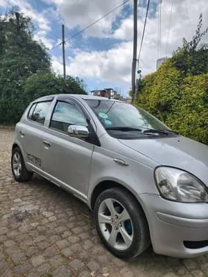 Toyota Vitz 2002