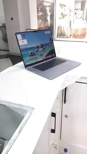 Apple MacBook Pro 16-inch M1 Pro