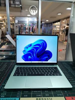 Realme Cloud Pro i5 Laptop